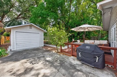 413 W North Bay Street Tampa FL 33603
