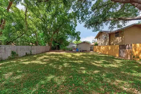 413 W North Bay Street Tampa FL 33603
