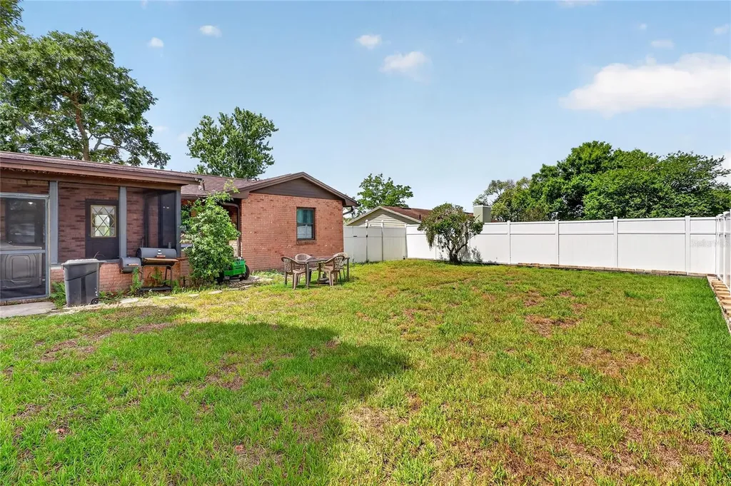 736 Scott Lake Village N Lakeland FL 33813