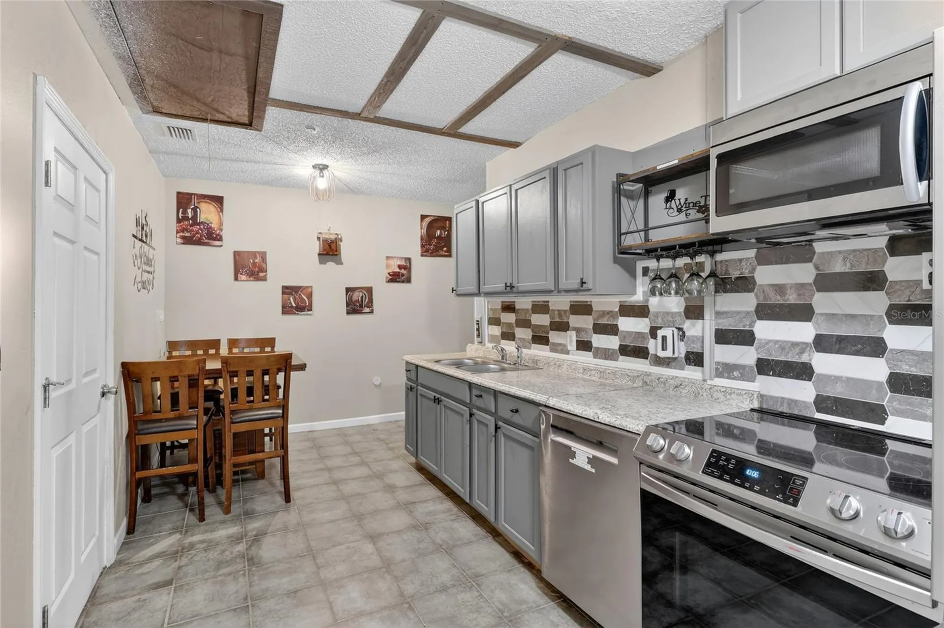 736 Scott Lake Village N Lakeland FL 33813