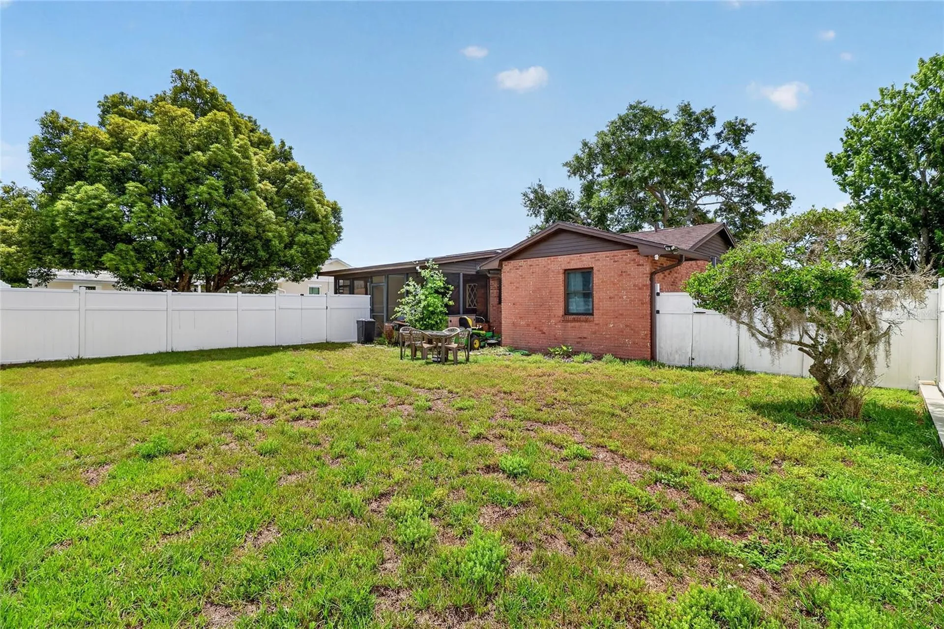 736 Scott Lake Village N Lakeland FL 33813