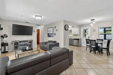 736 Scott Lake Village N Lakeland FL 33813
