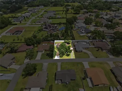736 Scott Lake Village N Lakeland FL 33813