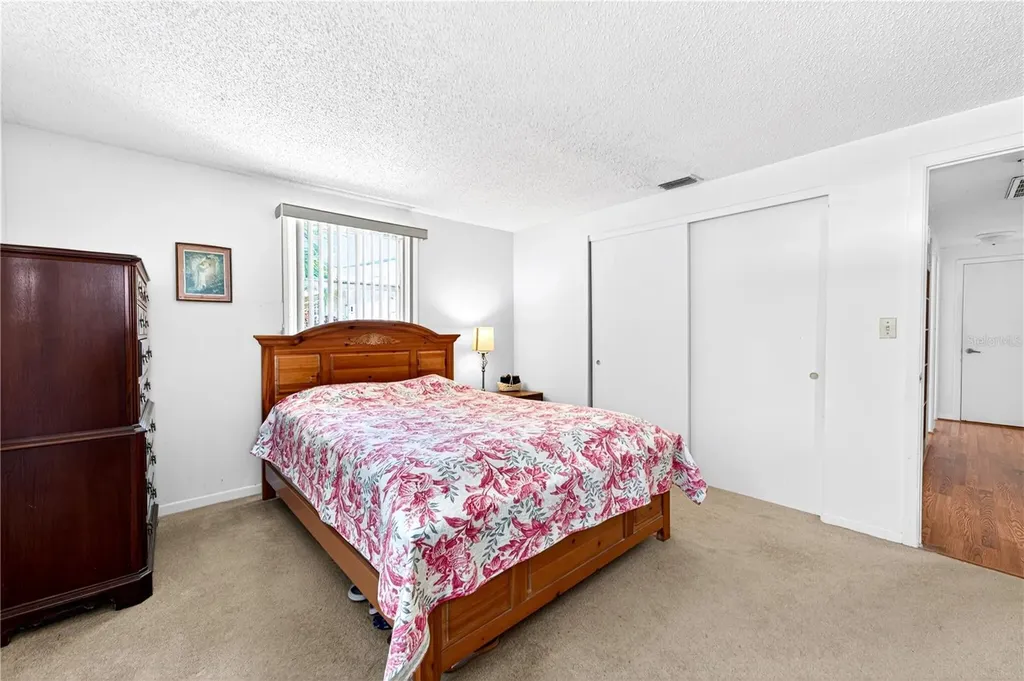 8845 55th Way N Pinellas Park FL 33782