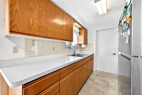8845 55th Way N Pinellas Park FL 33782