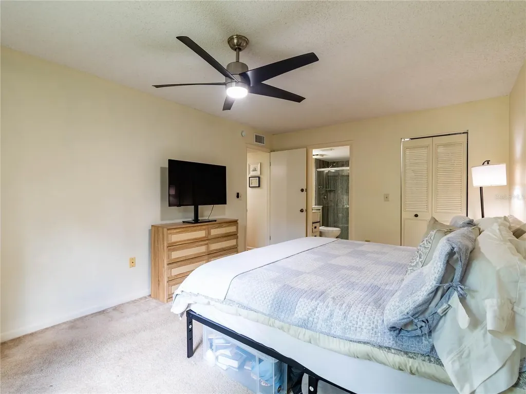 3232 Lake Pine Way E Tarpon Springs FL 34688
