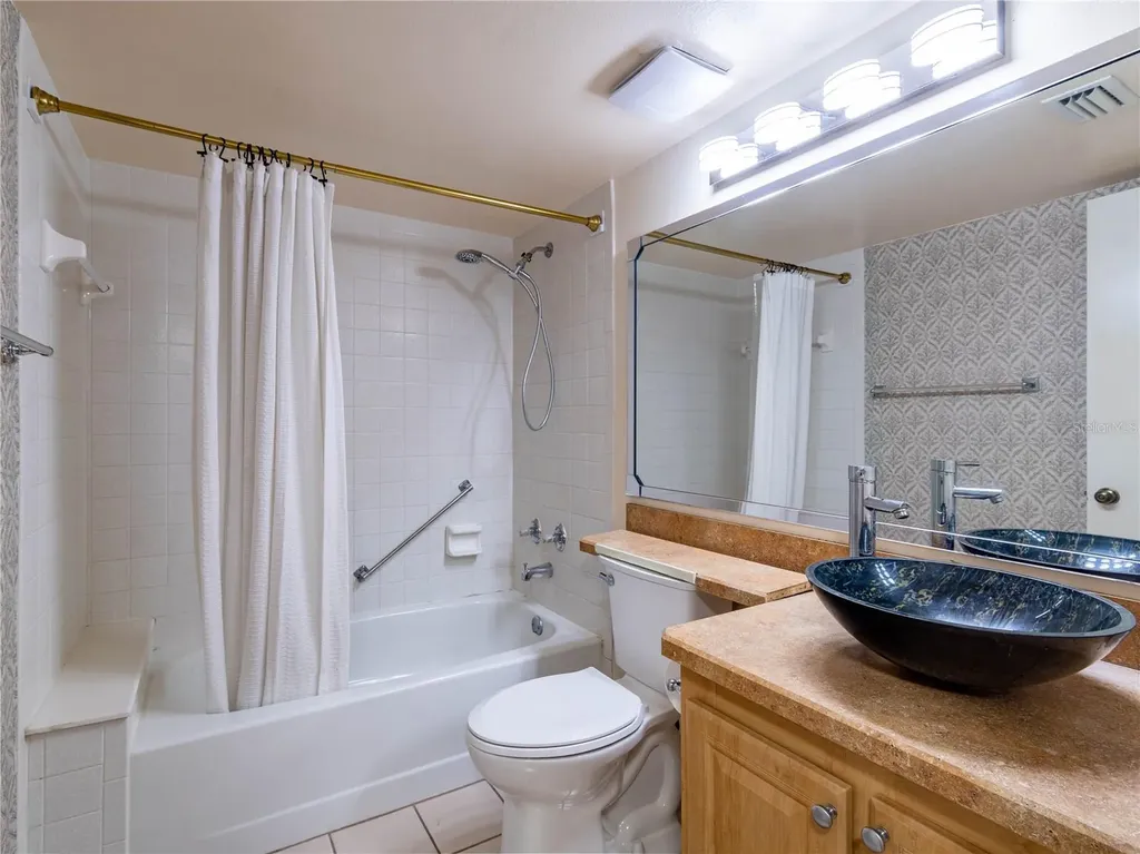 3232 Lake Pine Way E Tarpon Springs FL 34688