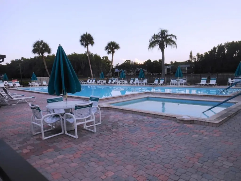 3232 Lake Pine Way E Tarpon Springs FL 34688