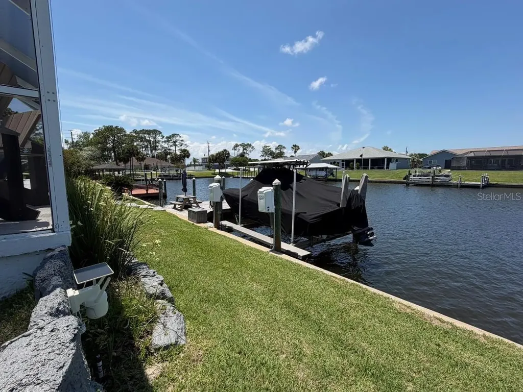 7 Cedarford Court Palm Coast FL 32137