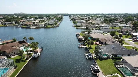 7 Cedarford Court Palm Coast FL 32137