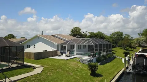 7 Cedarford Court Palm Coast FL 32137