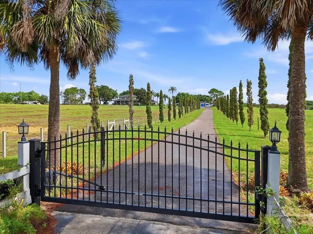 915 N Crooked Lake Drive Babson Park FL 33827