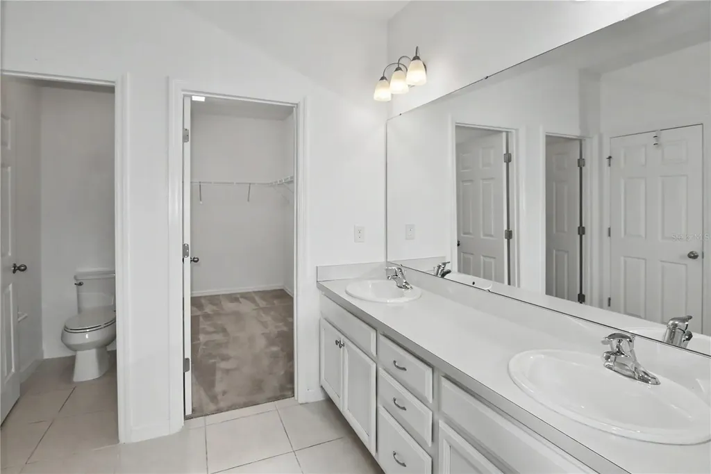 4240 Gumbo Limbo Drive Orlando FL 32822