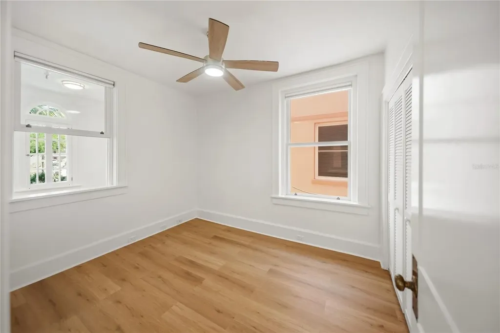 1221 N Palm Avenue Sarasota FL 34236
