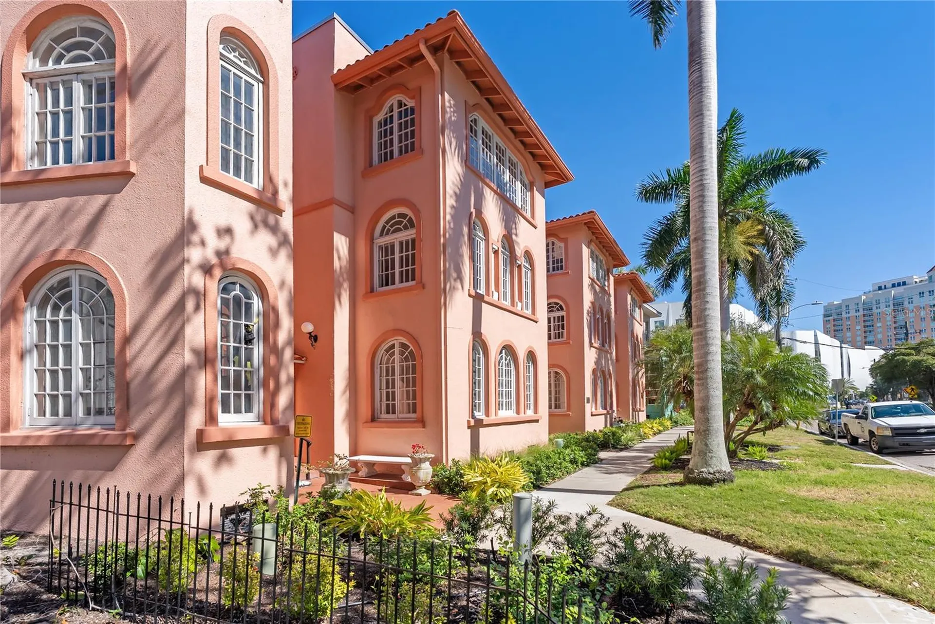 1221 N Palm Avenue Sarasota FL 34236