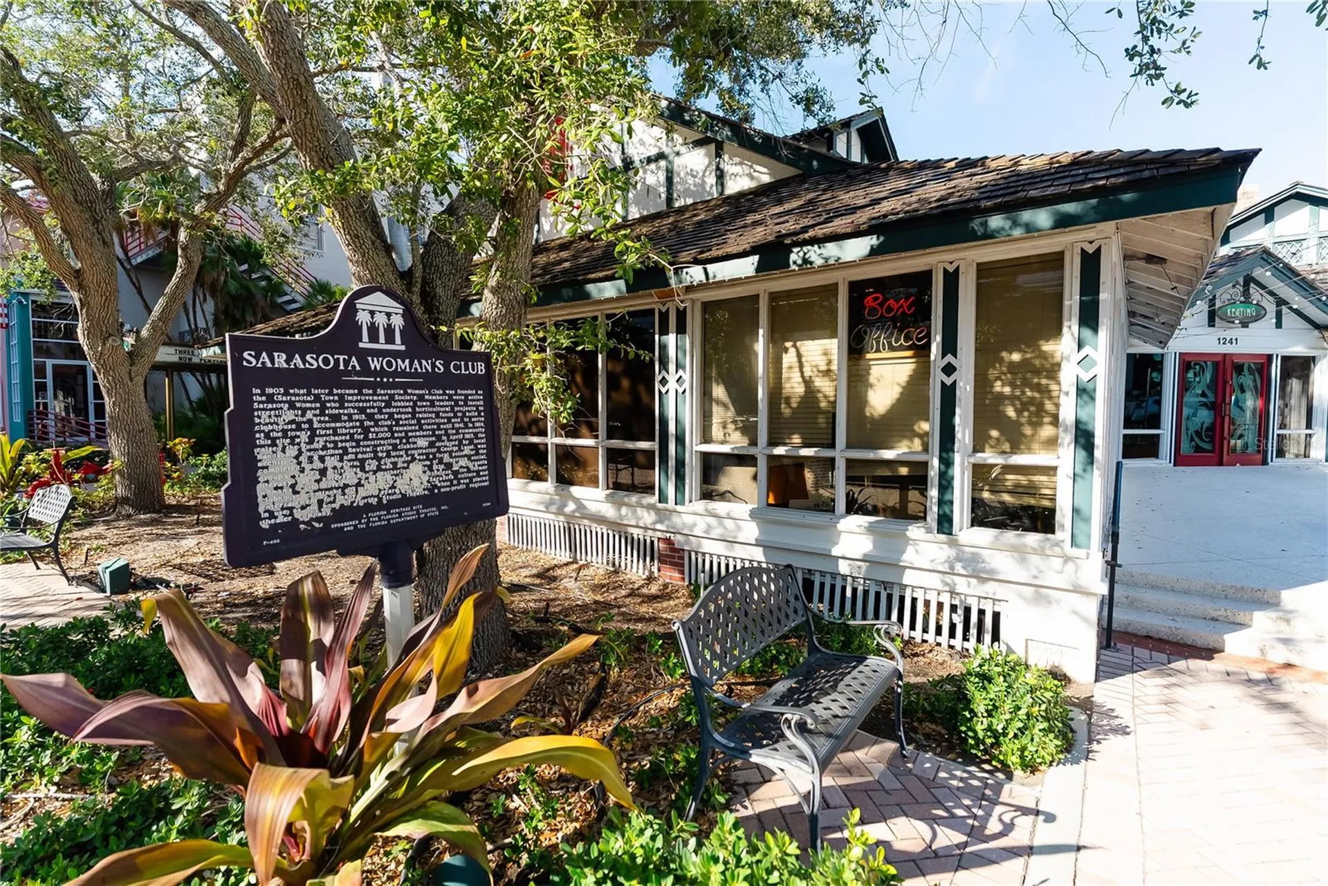 1221 N Palm Avenue Sarasota FL 34236