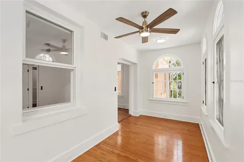 1221 N Palm Avenue Sarasota FL 34236