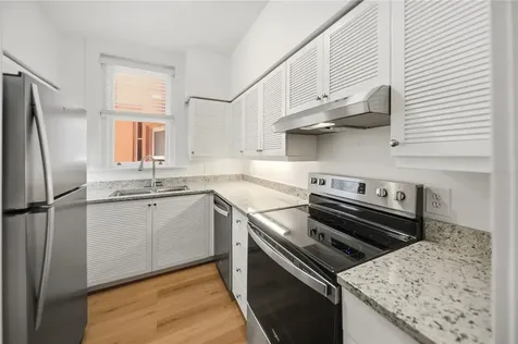 1221 N Palm Avenue Sarasota FL 34236