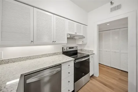 1221 N Palm Avenue Sarasota FL 34236