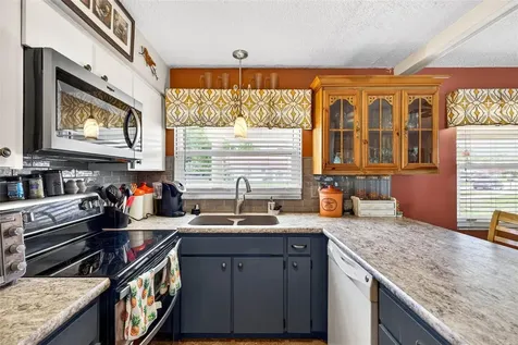 8429 Jacqueline Court Zephyrhills FL 33541