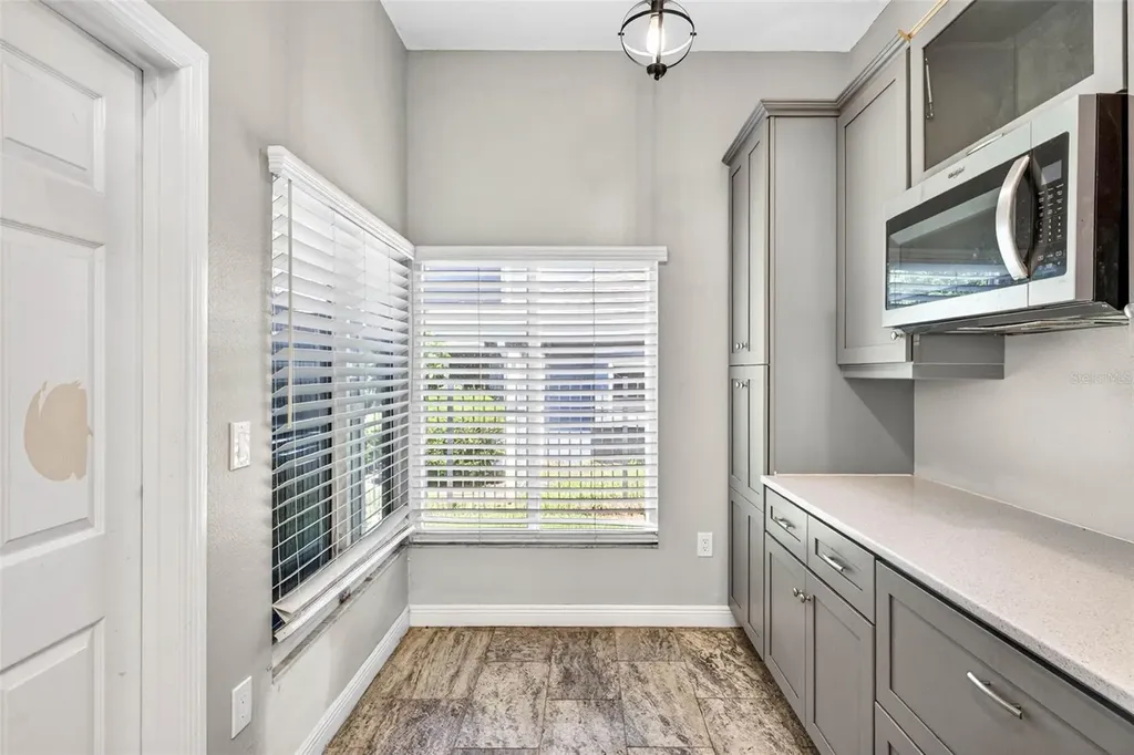 6282 Bonaventure Court Sarasota FL 34243