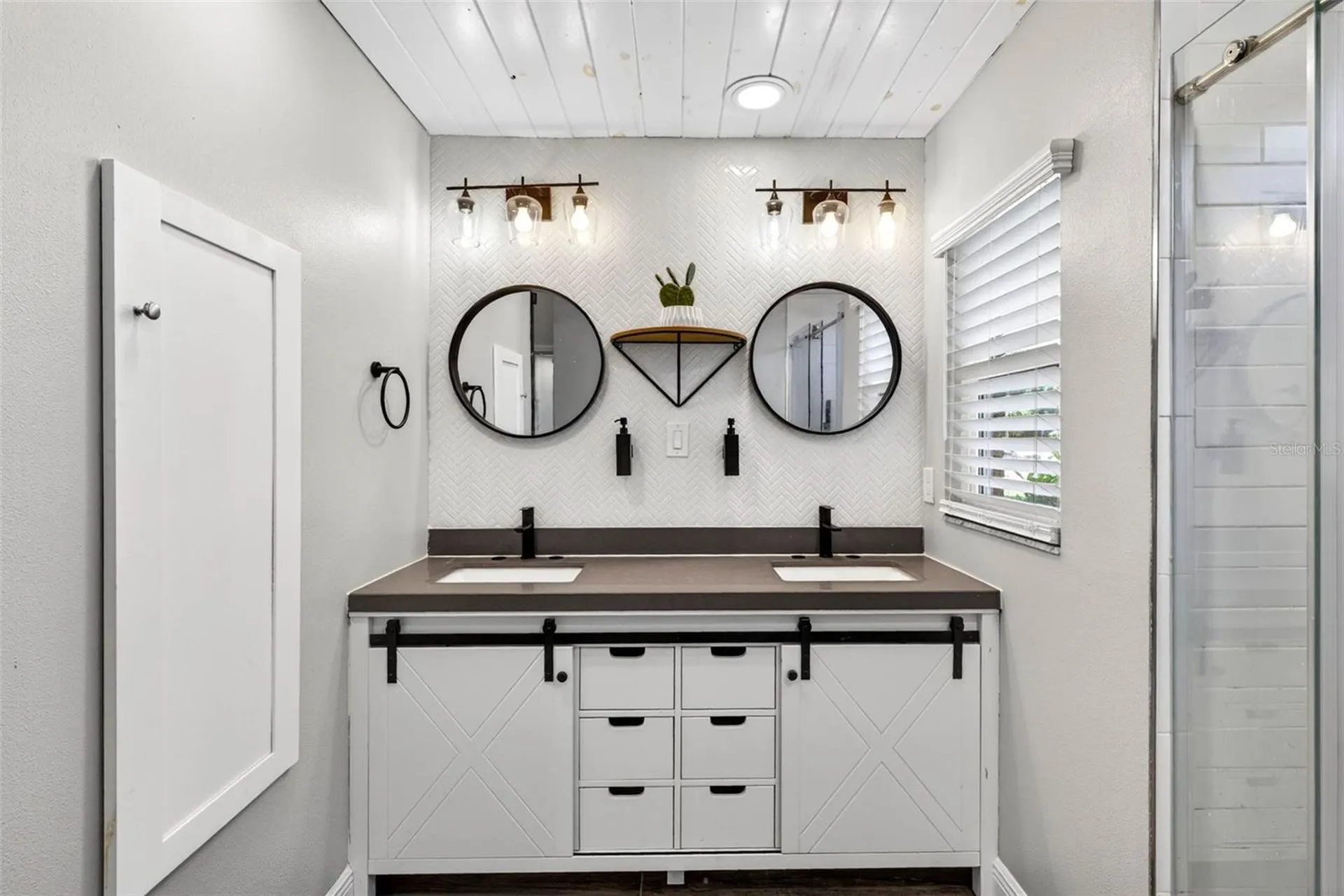 6282 Bonaventure Court Sarasota FL 34243
