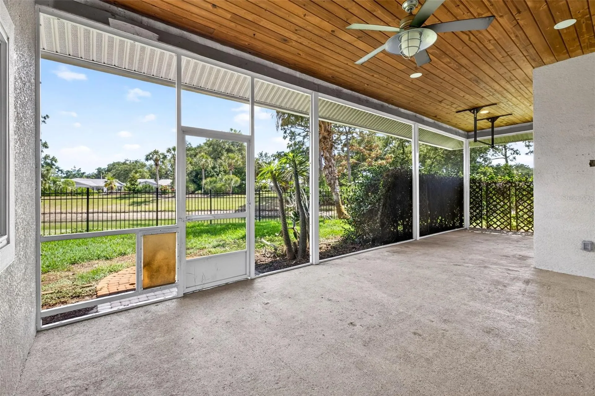 6282 Bonaventure Court Sarasota FL 34243