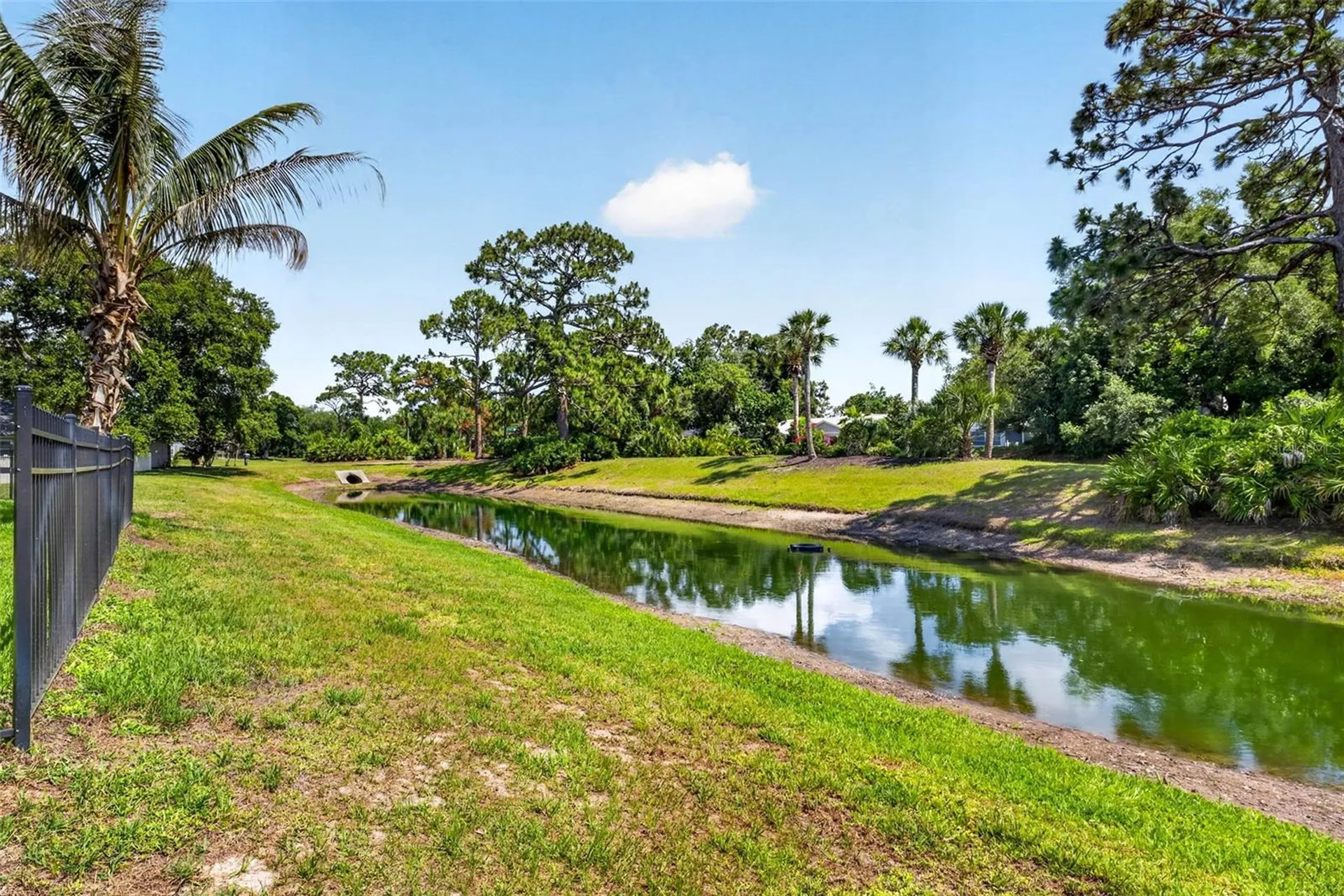 6282 Bonaventure Court Sarasota FL 34243