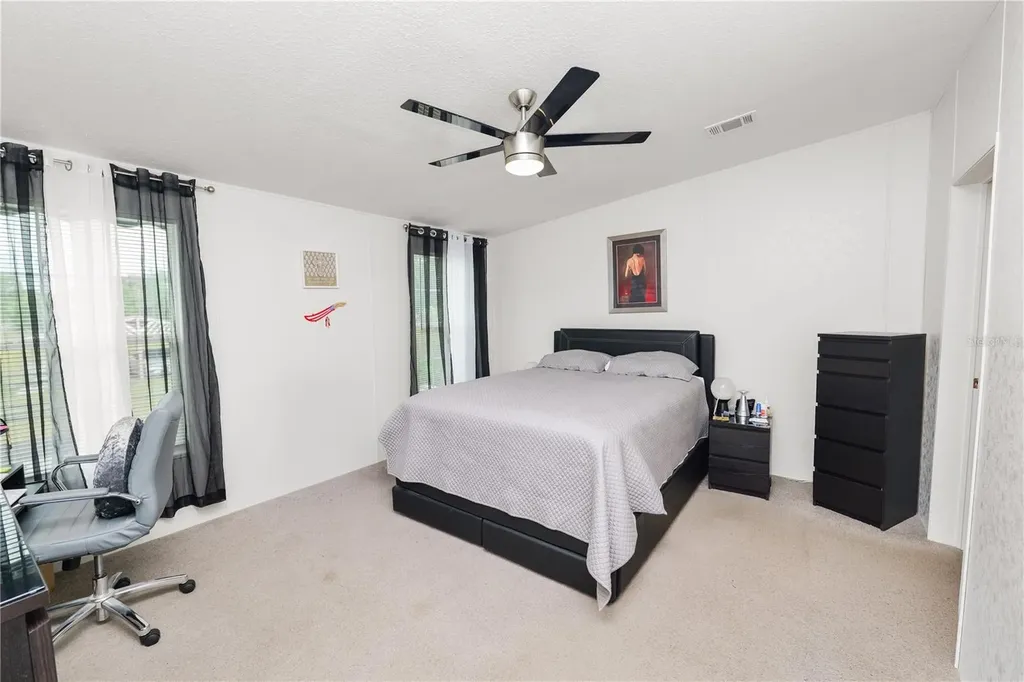1052 Lamp Post Lane Lakeland FL 33809