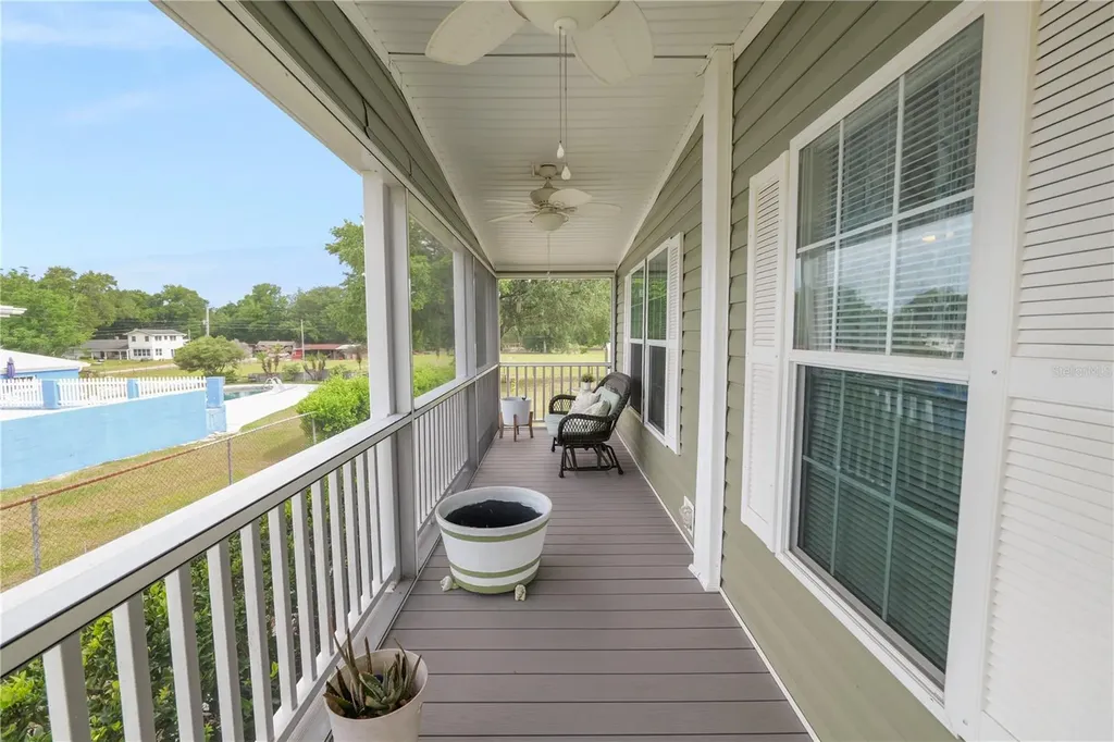 1052 Lamp Post Lane Lakeland FL 33809