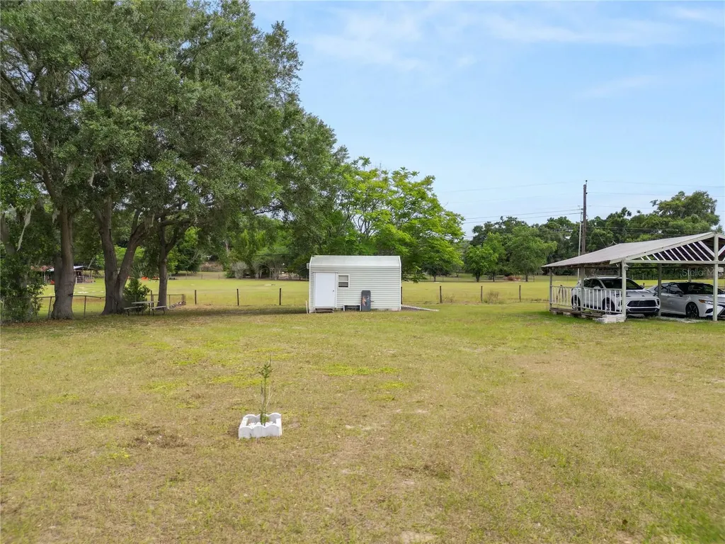 1052 Lamp Post Lane Lakeland FL 33809