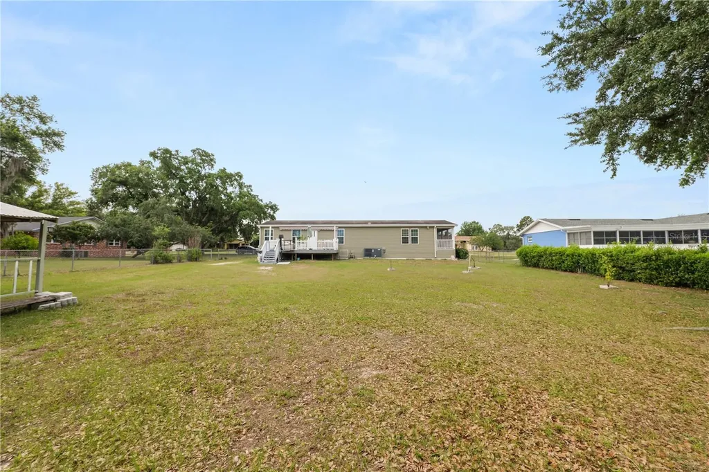 1052 Lamp Post Lane Lakeland FL 33809