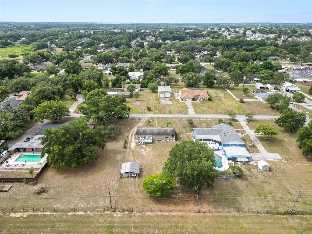 1052 Lamp Post Lane Lakeland FL 33809