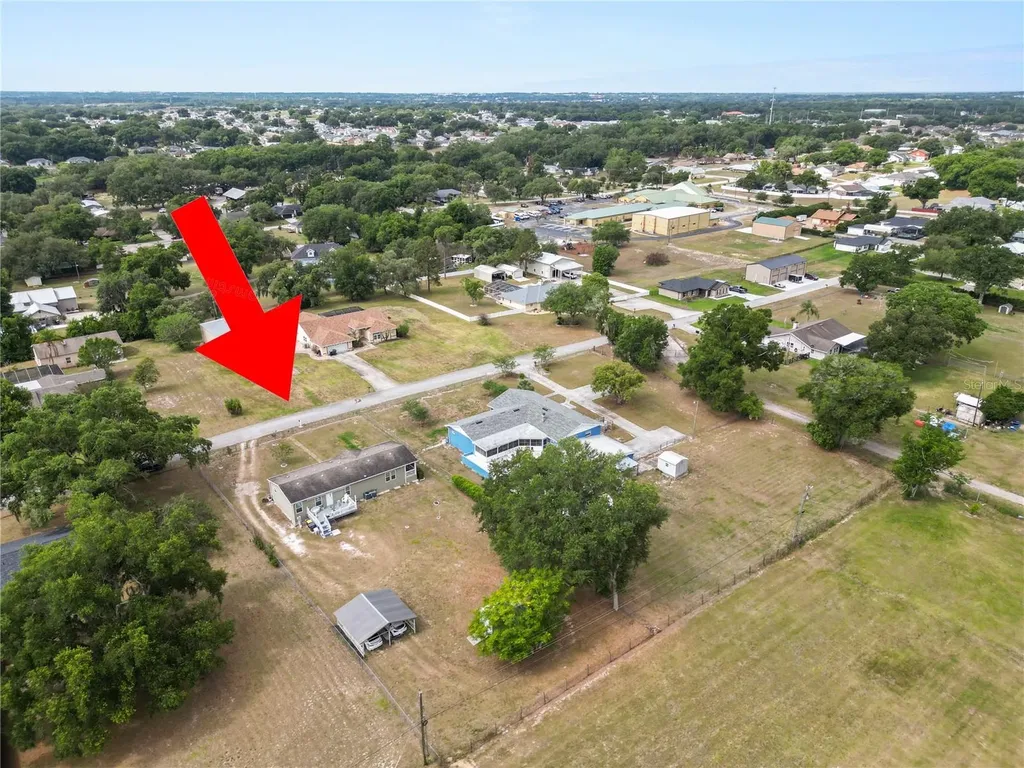 1052 Lamp Post Lane Lakeland FL 33809