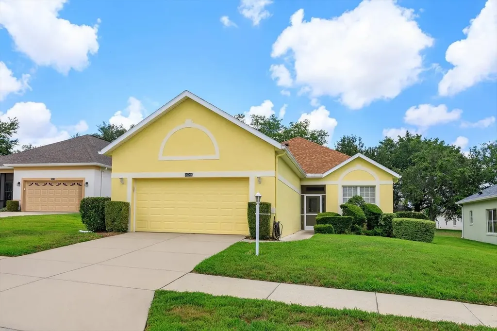 25206 Ormond Court Leesburg FL 34748