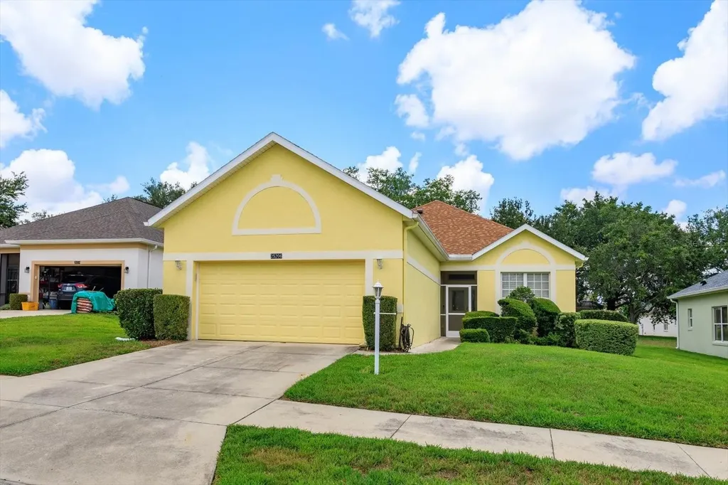 25206 Ormond Court Leesburg FL 34748