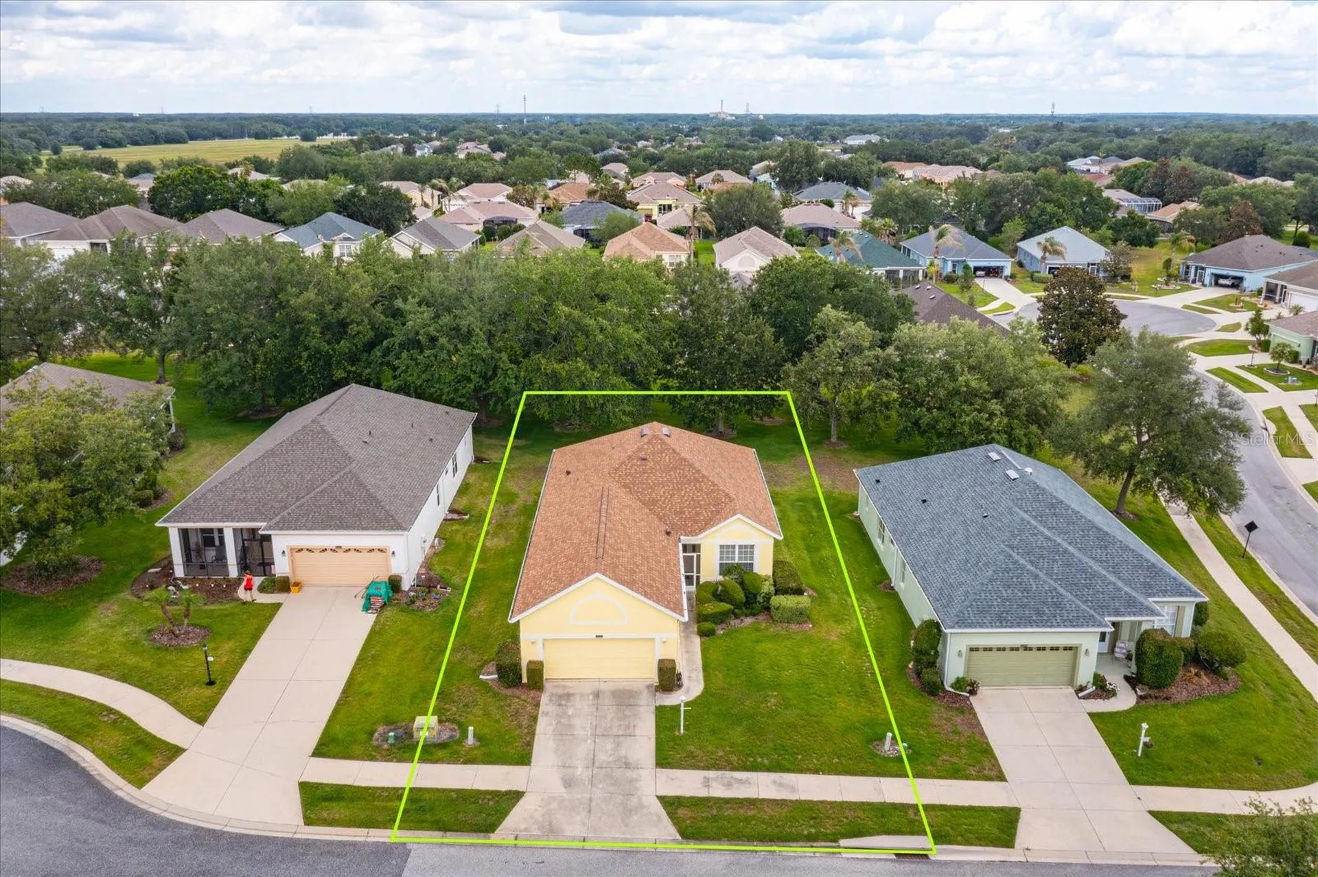 25206 Ormond Court Leesburg FL 34748