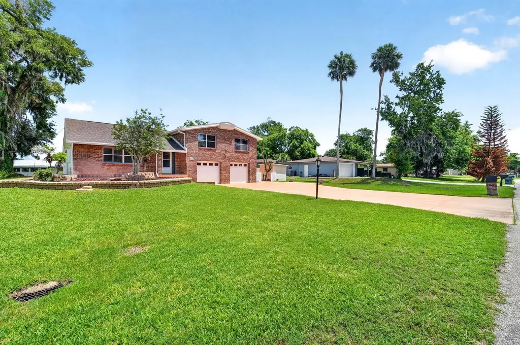 2134 Pope Avenue South Daytona FL 32119