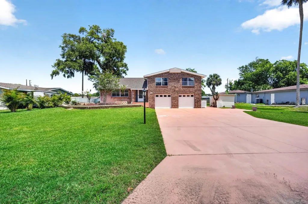2134 Pope Avenue South Daytona FL 32119