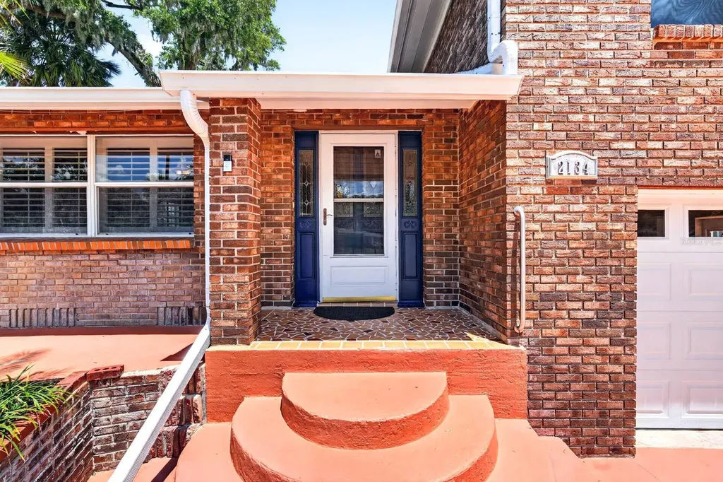 2134 Pope Avenue South Daytona FL 32119