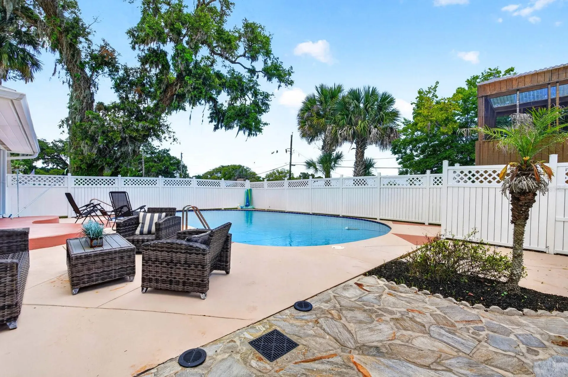 2134 Pope Avenue South Daytona FL 32119