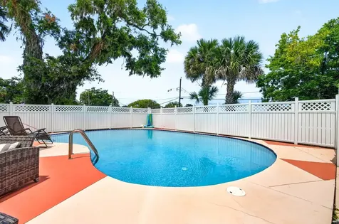 2134 Pope Avenue South Daytona FL 32119