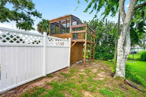 2134 Pope Avenue South Daytona FL 32119
