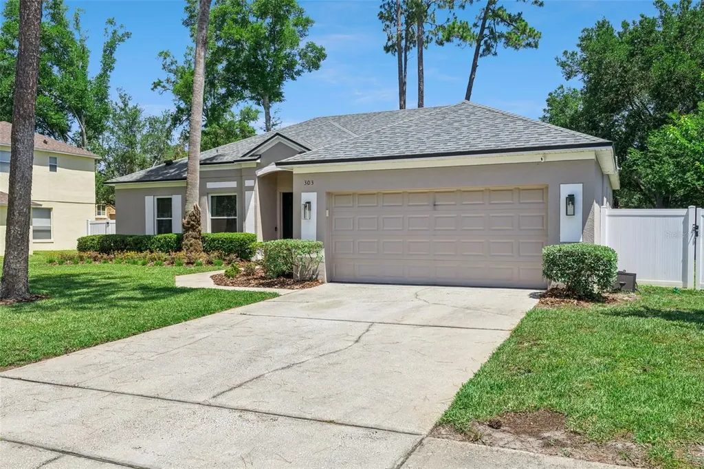 303 Pinestraw Circle Altamonte Springs FL 32714