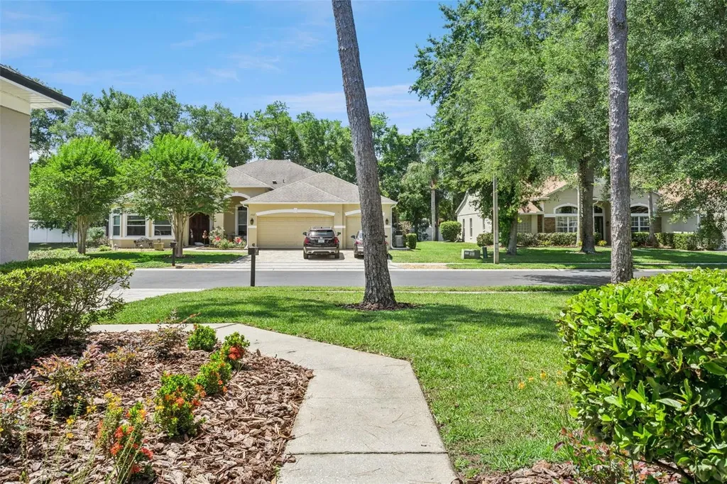 303 Pinestraw Circle Altamonte Springs FL 32714