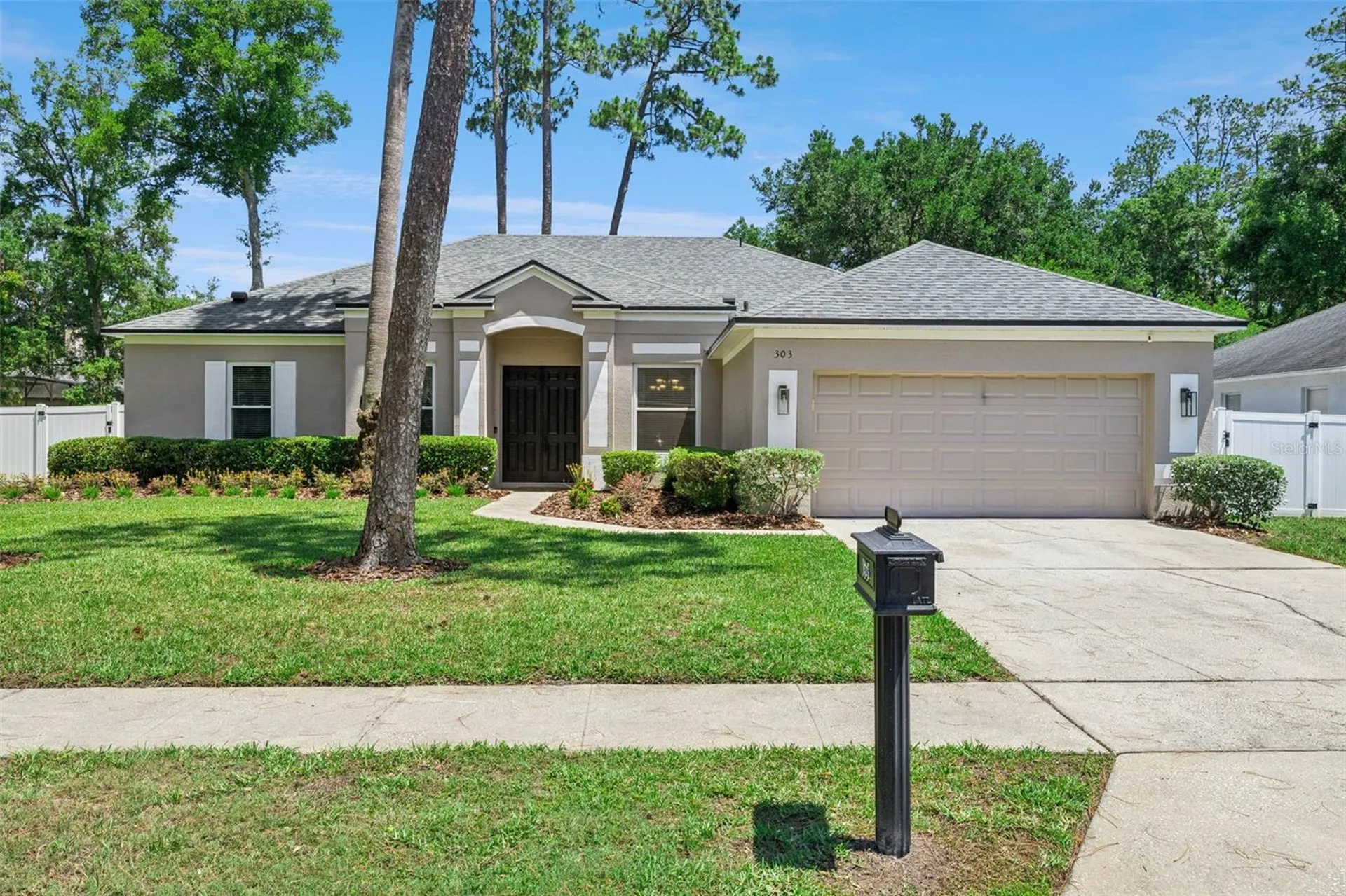 303 Pinestraw Circle Altamonte Springs FL 32714