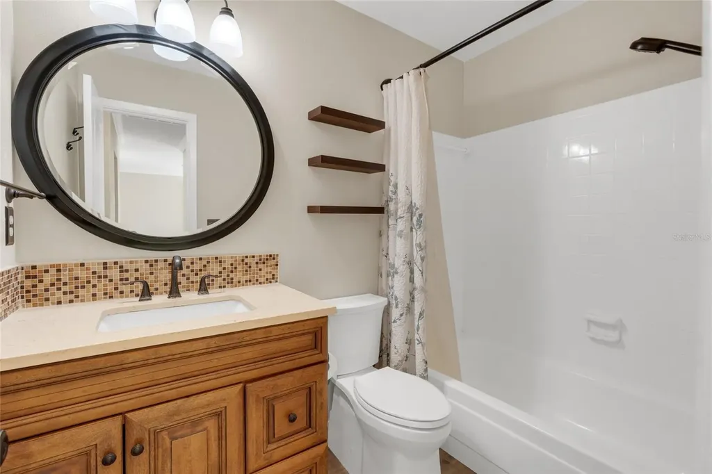 5996 Hibiscus Drive Bradenton FL 34207