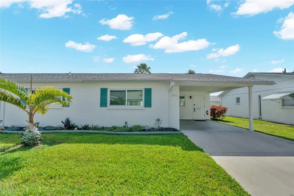 5996 Hibiscus Drive Bradenton FL 34207