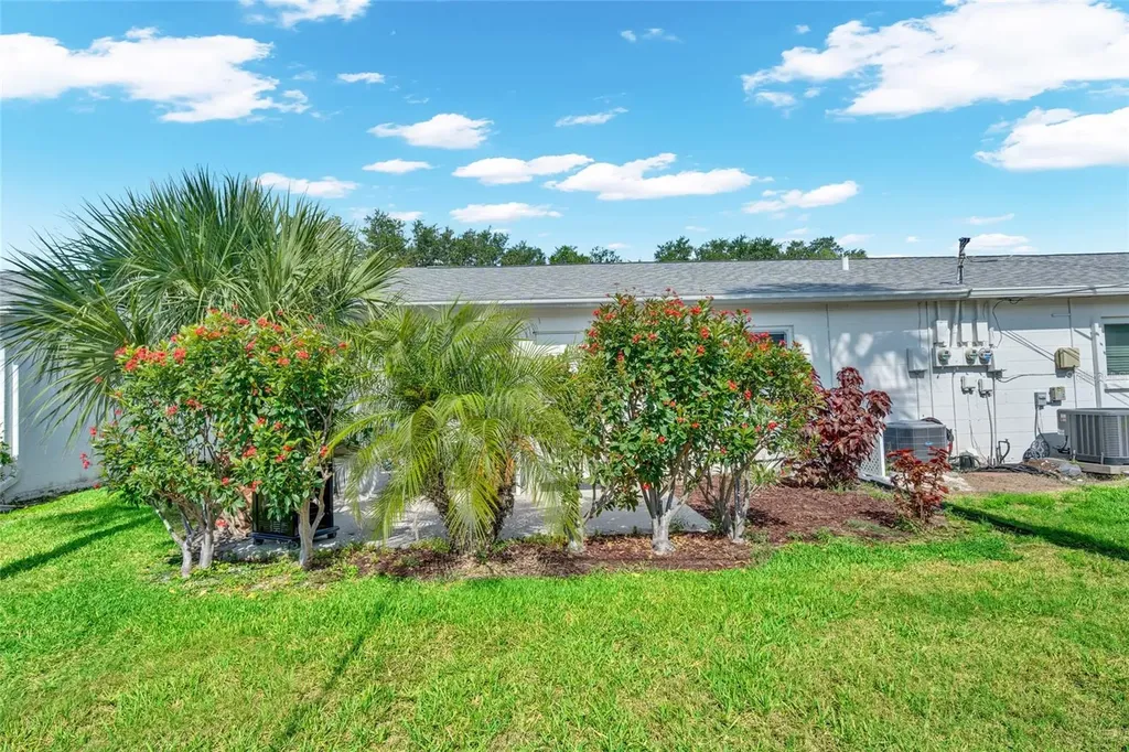5996 Hibiscus Drive Bradenton FL 34207
