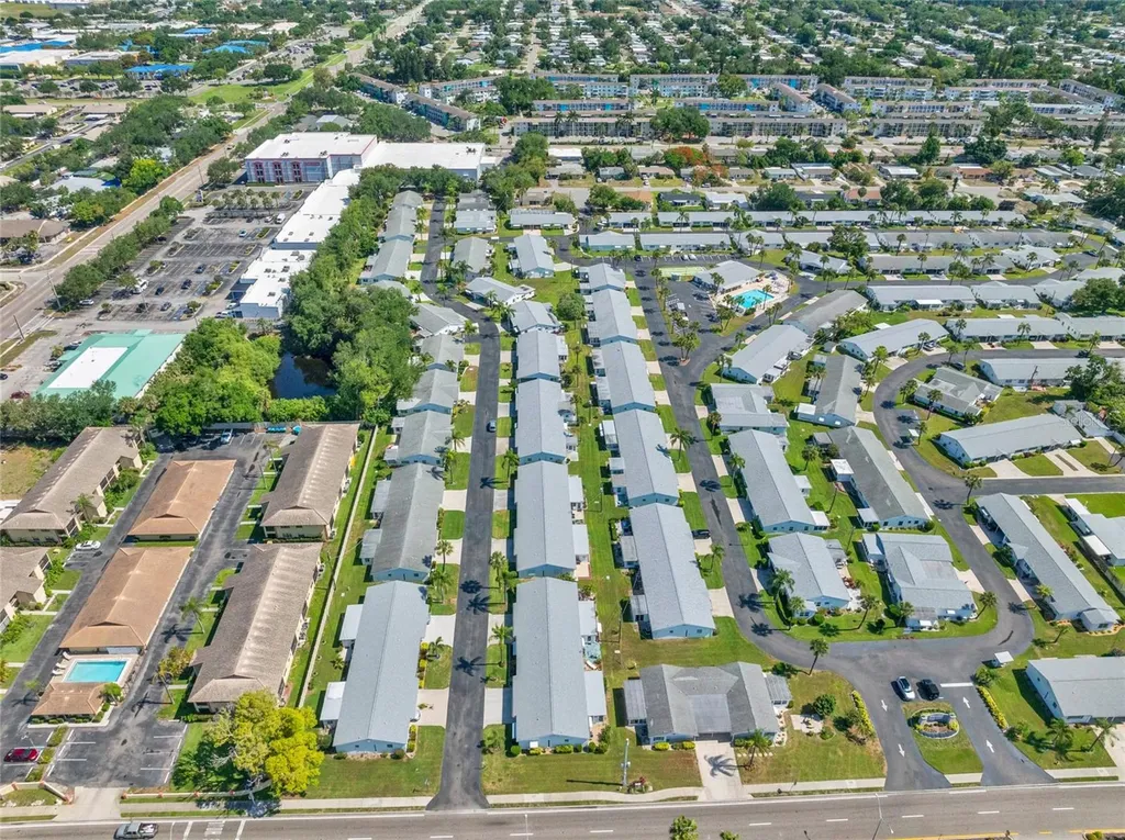 5996 Hibiscus Drive Bradenton FL 34207